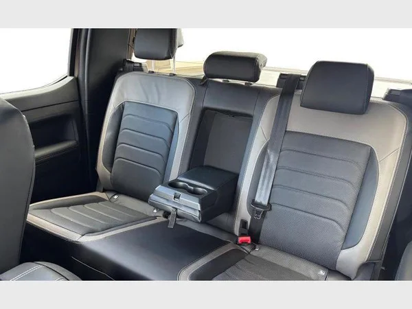VOLKSWAGEN Amarok Double Cab (2026) — foto 5 van 19