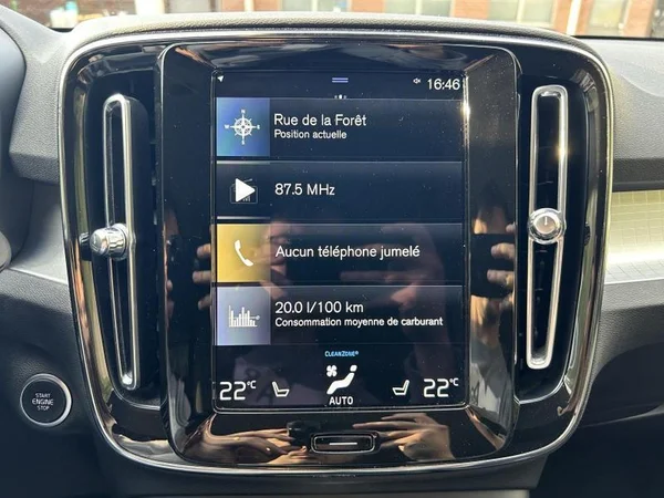 VOLVO XC40 (2022) — foto 18 van 30