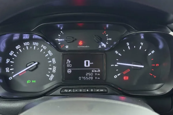 Citroen C3 (2023) — foto 2 van 28