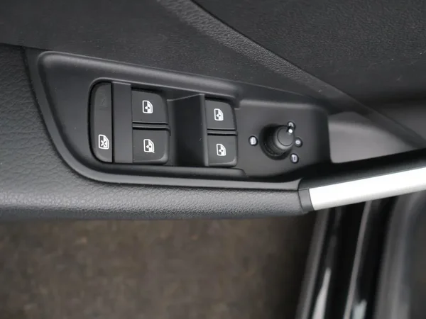 Audi Q2 (2023) — foto 11 van 24