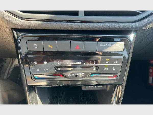 Volkswagen T-Cross (2026) — foto 13 van 24