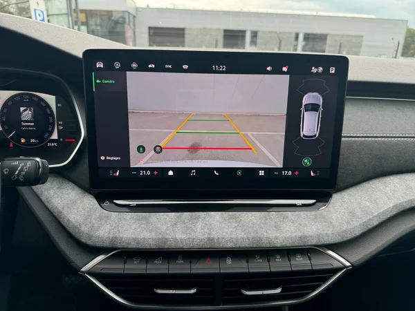 SKODA Octavia Combi (2024) — foto 5 van 18