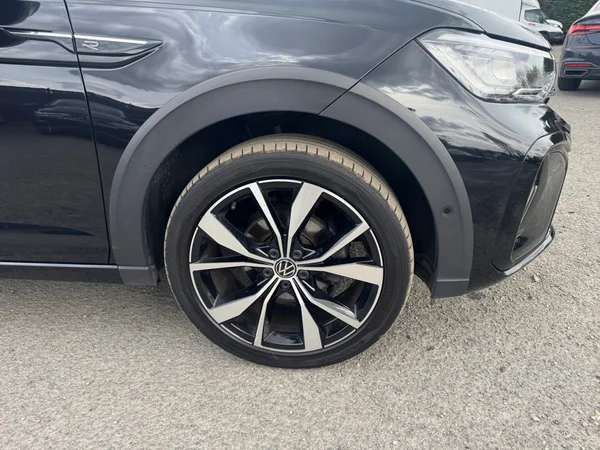 VOLKSWAGEN Taigo (2024) — foto 16 van 24