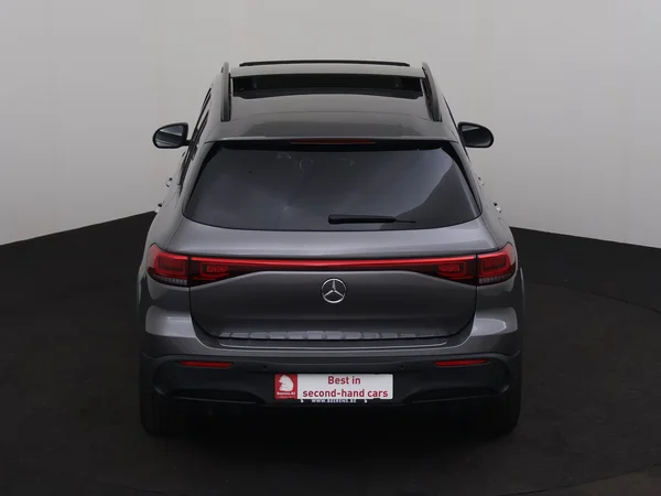 MERCEDES EQB 250 (2022) — foto 32 van 35
