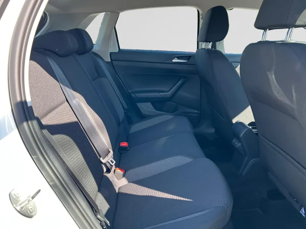 VOLKSWAGEN Polo (2024) — foto 4 van 18