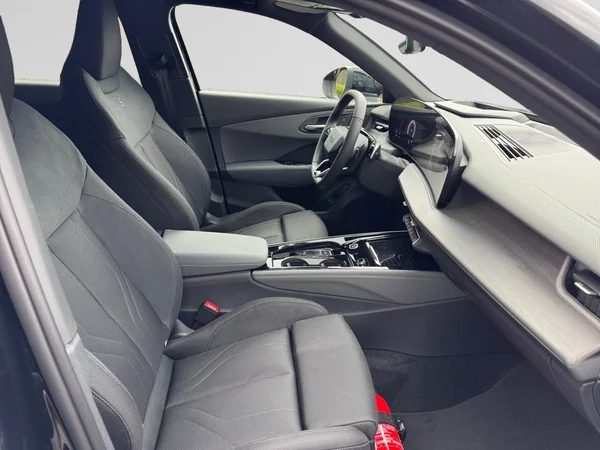 AUDI Q3 SUV e-hybrid (PHEV) (2025) — foto 5 van 16