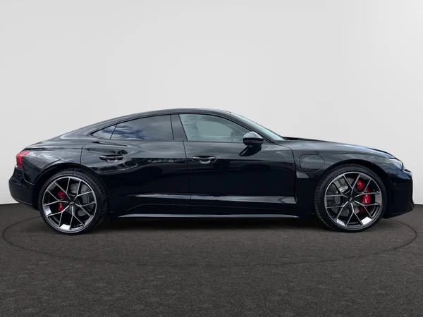 AUDI RS e-tron GT (2026) — foto 8 van 23