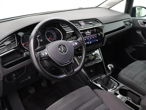 VOLKSWAGEN Touran Dsl (2021) — foto 28 van 30