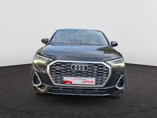 AUDI Q3 Sportback (2024) — foto 23 van 24