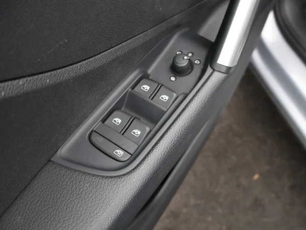 AUDI Q2 (2023) — foto 8 van 26