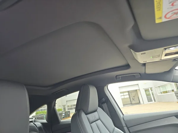 AUDI Q4 Sportback e-tron (2025) — foto 5 van 24