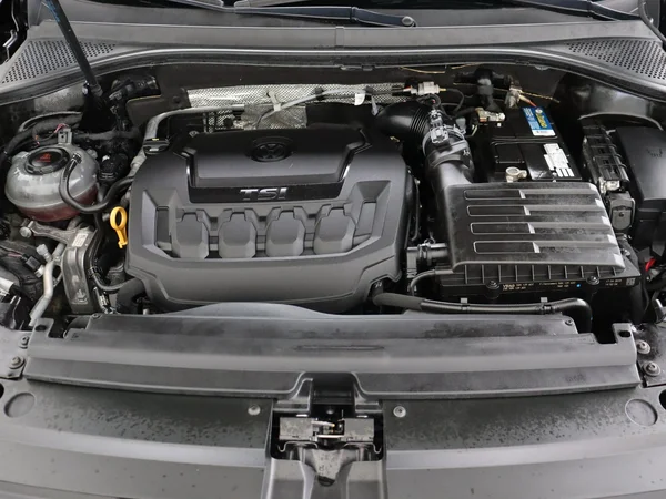 VOLKSWAGEN Tiguan (2019) — foto 6 van 28