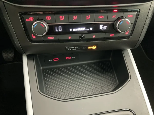 SEAT Arona (2023) — foto 13 van 36