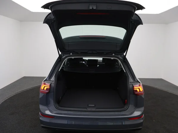 VOLKSWAGEN Golf VIII SW (2026) — foto 19 van 22