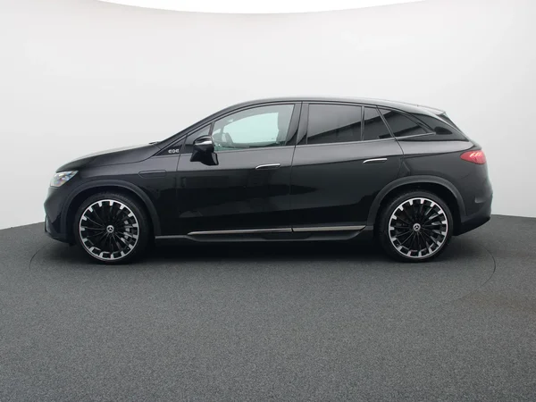Mercedes-Benz EQE (2025) — foto 30 van 35