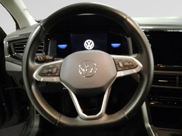 VOLKSWAGEN Polo (2022) — foto 4 van 22
