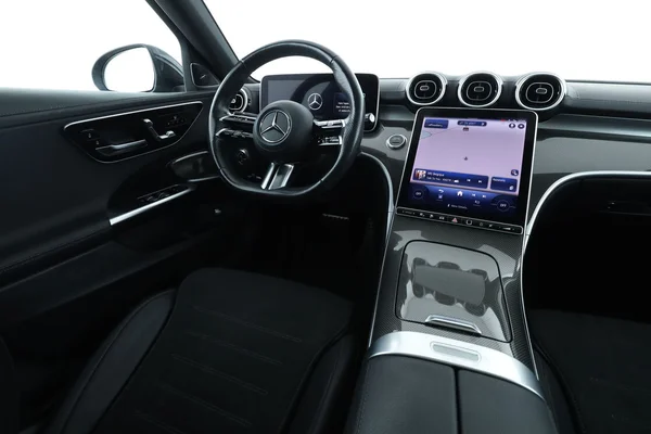 Mercedes-Benz C-Klasse (2024) — foto 6 van 18