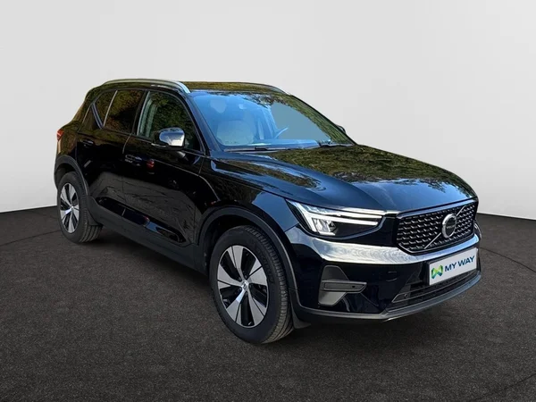 VOLVO XC40 (2025) — foto 11 van 18