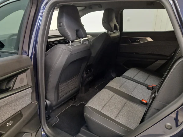 Renault Espace E-TECH (HEV) (2026) — foto 8 van 9