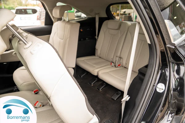 Kia Sorento (2021) — foto 23 van 131
