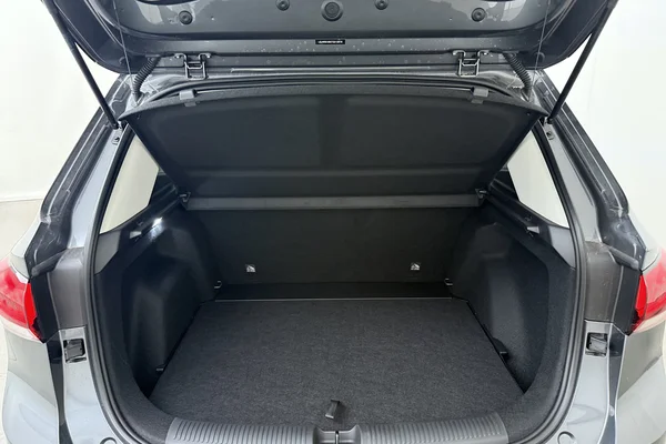 MG ZS Hybrid+ (HEV) (2026) — foto 13 van 17