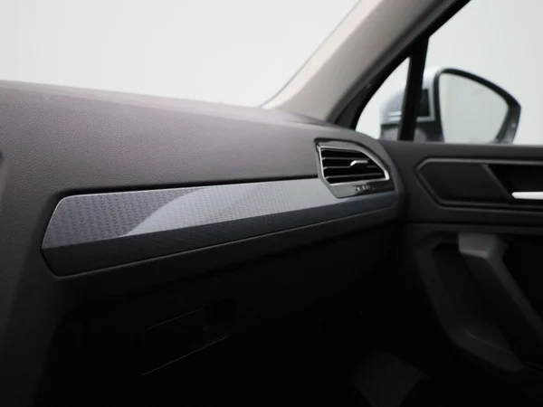 Volkswagen Tiguan (2022) — foto 22 van 48