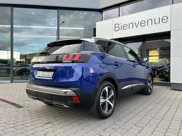 Peugeot 3008 (2018) — foto 17 van 22