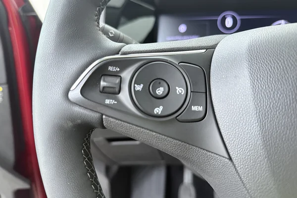 Opel Grandland (2024) — foto 6 van 22