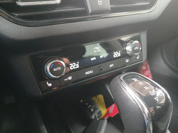 SKODA Kamiq (2022) — foto 5 van 19