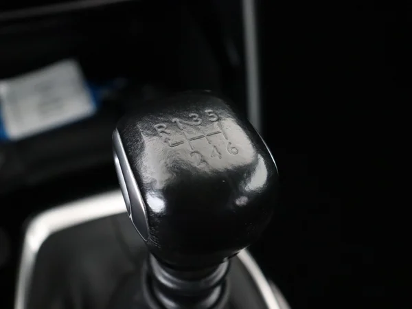 PEUGEOT 2008 (2022) — foto 4 van 28