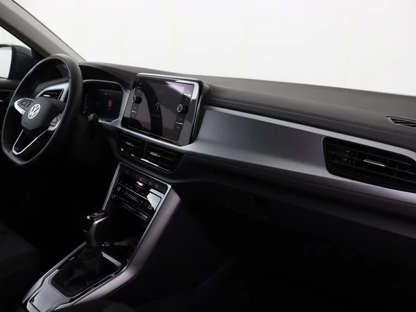 VOLKSWAGEN T-Roc (2025) — foto 12 van 18