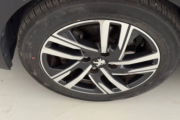 Peugeot 208 (2022) — foto 16 van 39