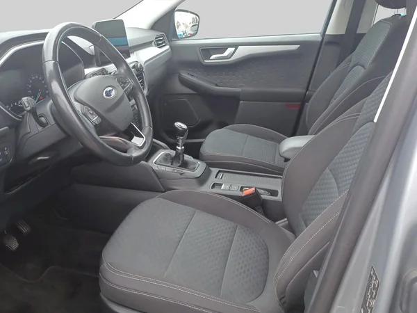 Ford Kuga (2021) — foto 14 van 15