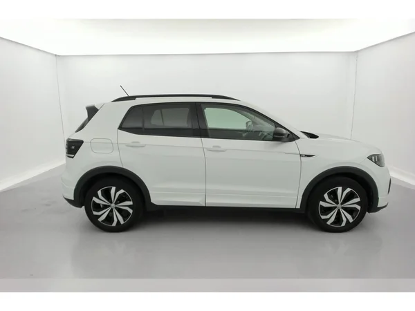 VOLKSWAGEN T-Cross (2020) — foto 24 van 35