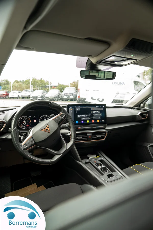 Cupra Leon (2023) — foto 15 van 47