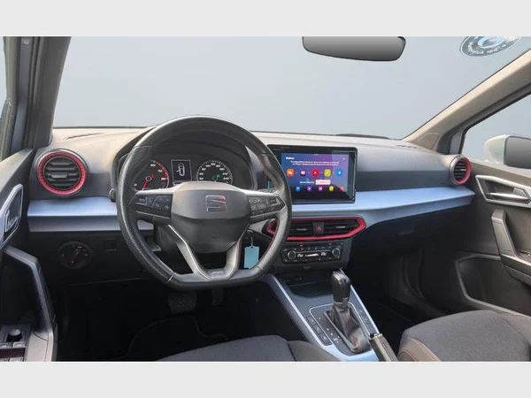 Seat Arona (2023) — foto 12 van 29