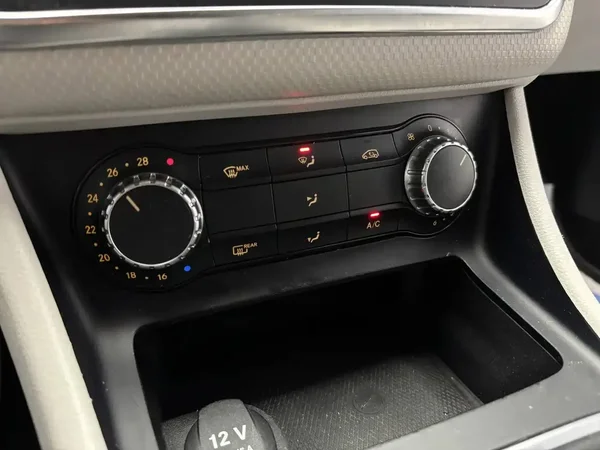 1115_eeba9fc8-0acf-4211-98b3-9ff25f41bfe7_2013-11.webp
