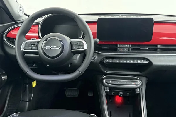 Fiat 600 (2025) — foto 7 van 32