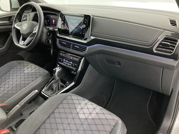 VOLKSWAGEN T-Cross (2025) — foto 2 van 36