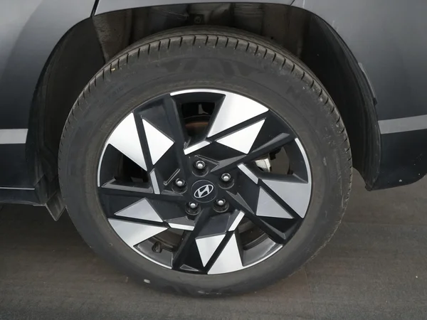 Hyundai Kona (2024) — foto 6 van 21
