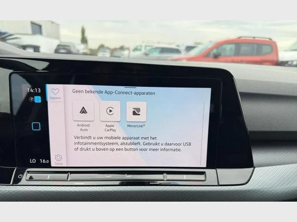 VOLKSWAGEN Golf VIII (2021) — foto 15 van 24