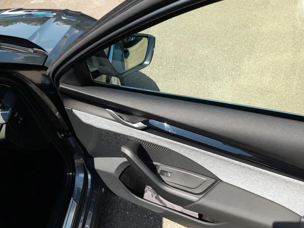 SKODA Octavia Combi (2025) — foto 14 van 23
