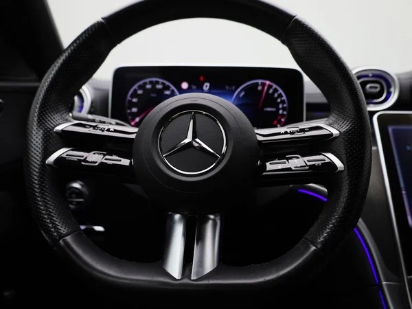 Mercedes-Benz C-Klasse (2023) — foto 58 van 60