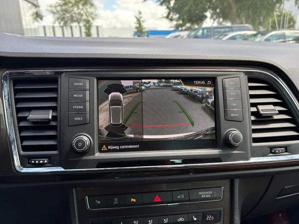 SEAT Ateca (2017) — foto 5 van 22