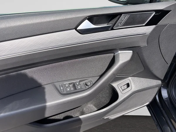 VOLKSWAGEN Passat Variant (2022) — foto 5 van 21