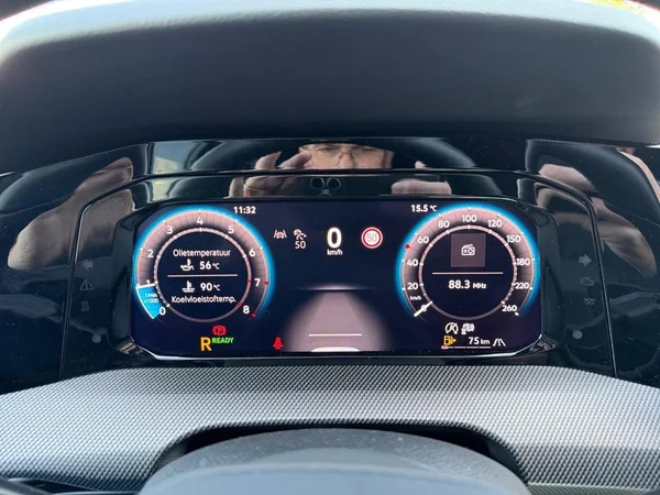 VOLKSWAGEN Golf VIII (2025) — foto 7 van 25