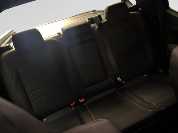 VOLKSWAGEN Amarok Double Cab (2026) — foto 13 van 17