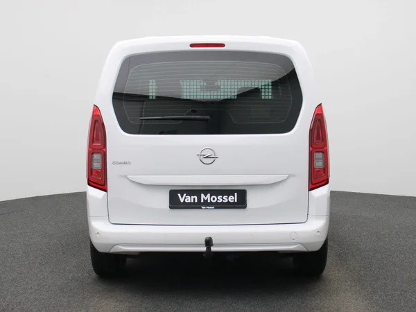 Opel Combo Life (2023) — foto 31 van 35
