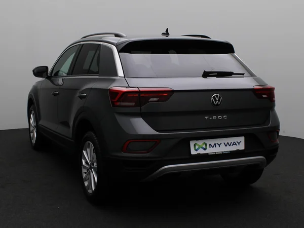 VOLKSWAGEN T-Roc (2024) — foto 18 van 25