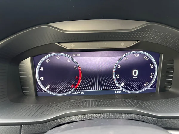 SKODA Karoq (2025) — foto 19 van 20